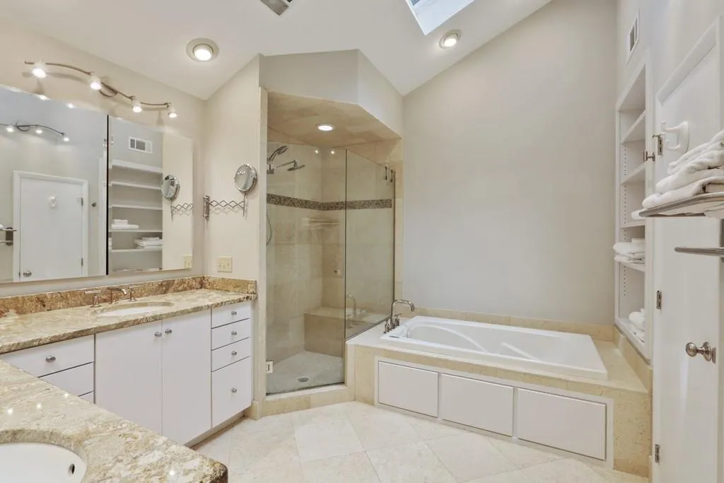 980 Riverside Trace, Sandy Springs, Georgia 30328, 4 Bedrooms Bedrooms, ,3 BathroomsBathrooms,Residential,Sold,980 Riverside Trace,6746937