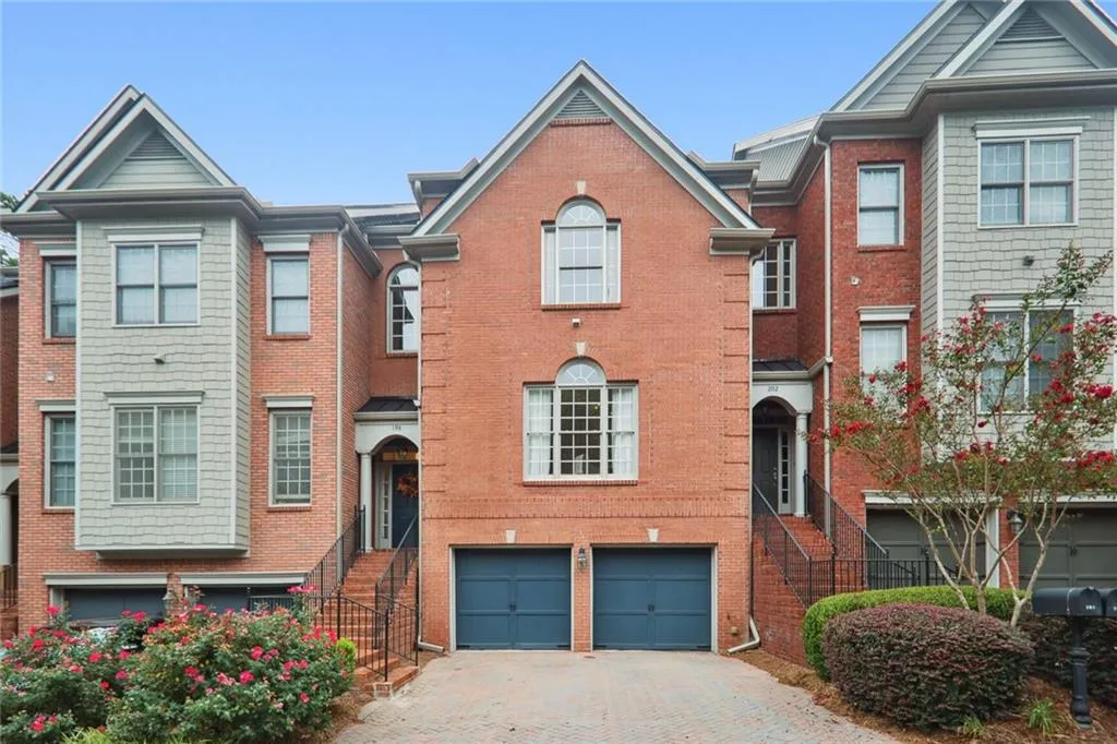 198 Meeting Lane Unit 38, Atlanta, Georgia 30342, 3 Bedrooms Bedrooms, ,3 BathroomsBathrooms,Residential,Sold,198 Meeting Lane Unit 38,7492193