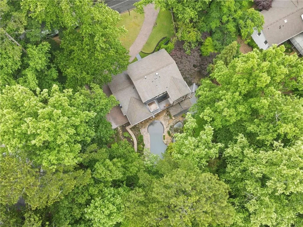 4601 Tall Pines Drive Nw, Atlanta, Georgia 30327, 5 Bedrooms Bedrooms, ,4 BathroomsBathrooms,Residential,For Sale,4601 Tall Pines Drive Nw,7585573