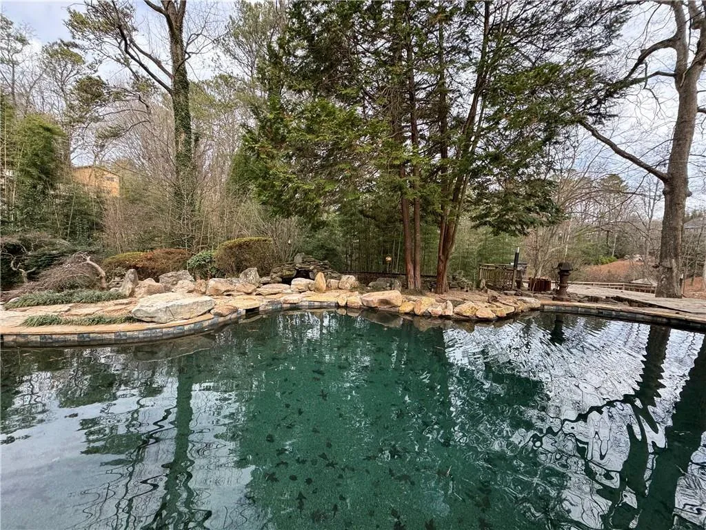 4601 Tall Pines Drive Nw, Atlanta, Georgia 30327, 5 Bedrooms Bedrooms, ,4 BathroomsBathrooms,Residential,For Sale,4601 Tall Pines Drive Nw,7585573