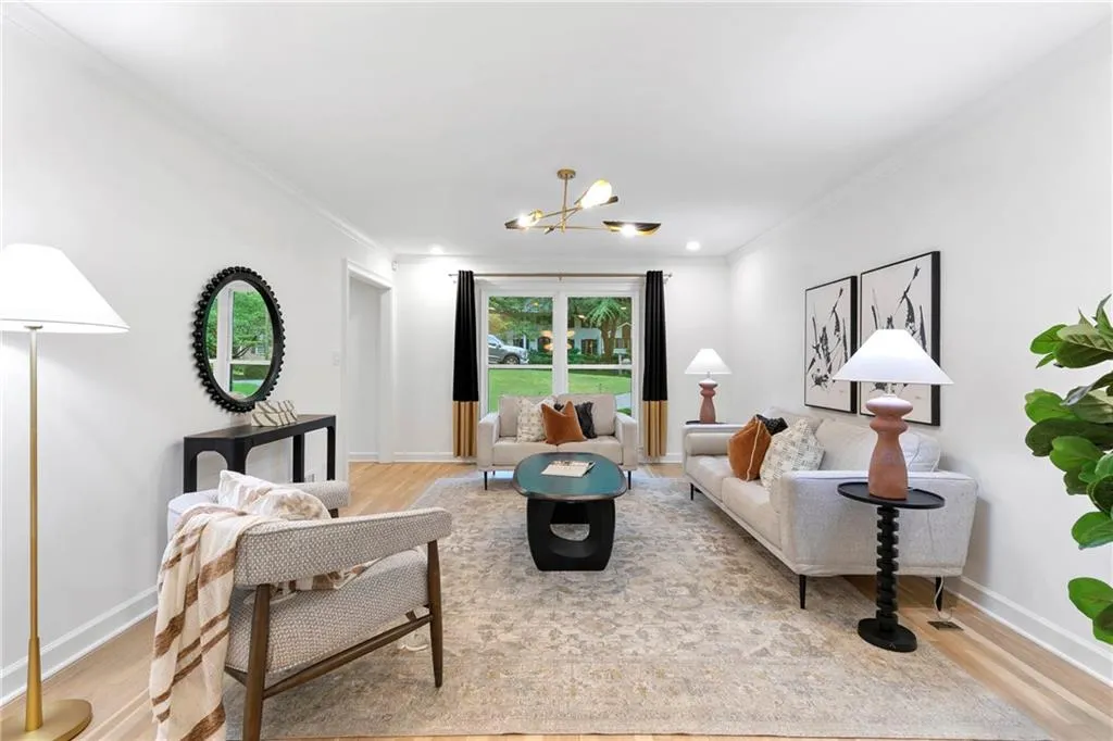 4601 Tall Pines Drive Nw, Atlanta, Georgia 30327, 5 Bedrooms Bedrooms, ,4 BathroomsBathrooms,Residential,For Sale,4601 Tall Pines Drive Nw,7585573