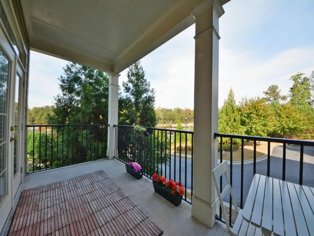 7265 Glisten Avenue Unit 117, Sandy Springs, Georgia 30328, 2 Bedrooms Bedrooms, ,2 BathroomsBathrooms,Residential,Sold,7265 Glisten Avenue Unit 117,5774434