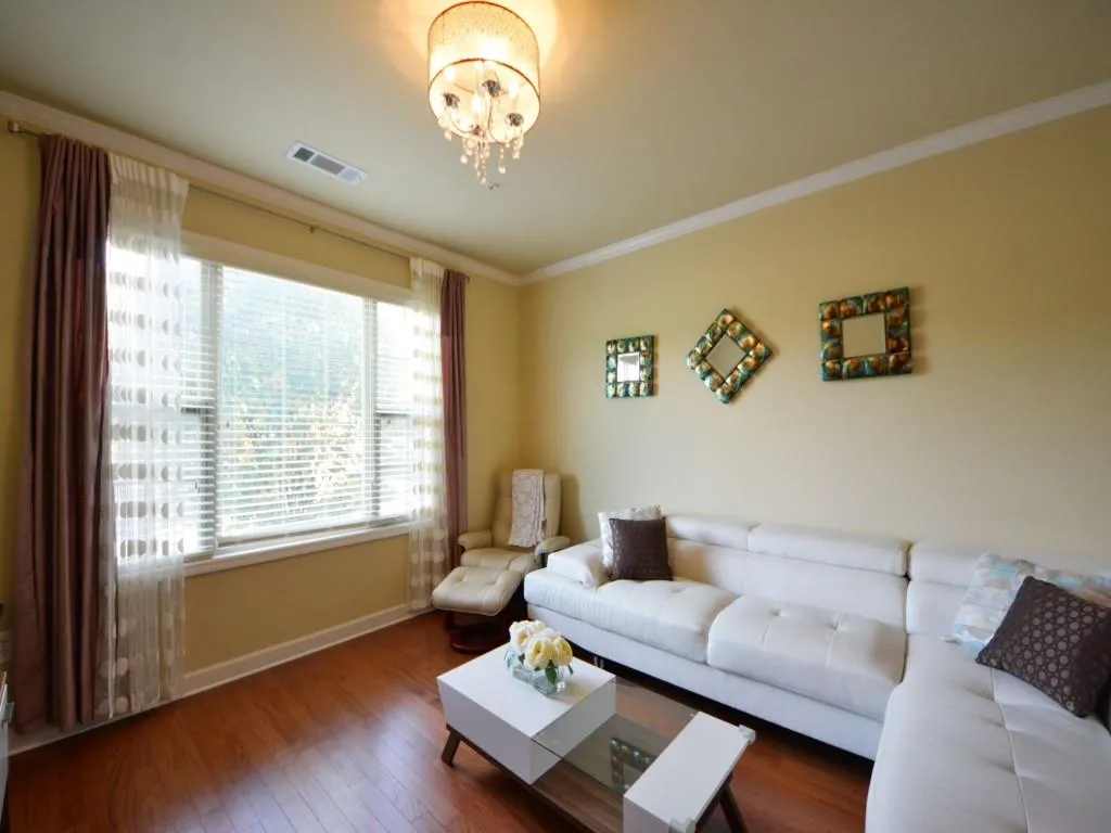 7265 Glisten Avenue Unit 117, Sandy Springs, Georgia 30328, 2 Bedrooms Bedrooms, ,2 BathroomsBathrooms,Residential,Sold,7265 Glisten Avenue Unit 117,5774434