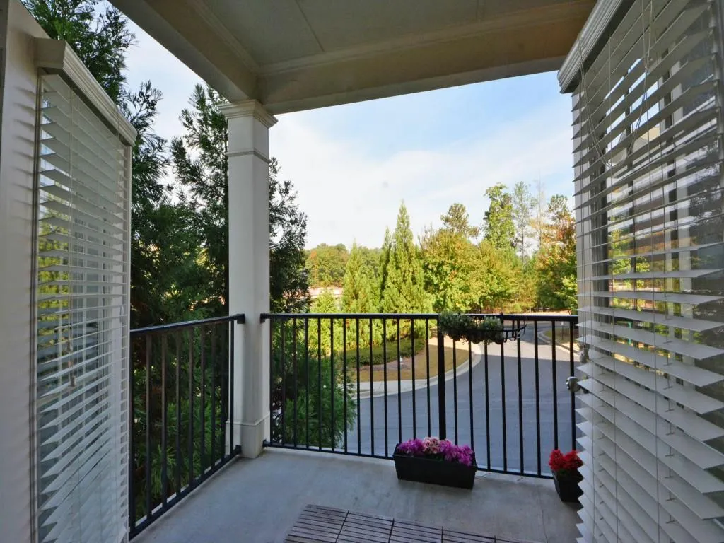 7265 Glisten Avenue Unit 117, Sandy Springs, Georgia 30328, 2 Bedrooms Bedrooms, ,2 BathroomsBathrooms,Residential,Sold,7265 Glisten Avenue Unit 117,5774434