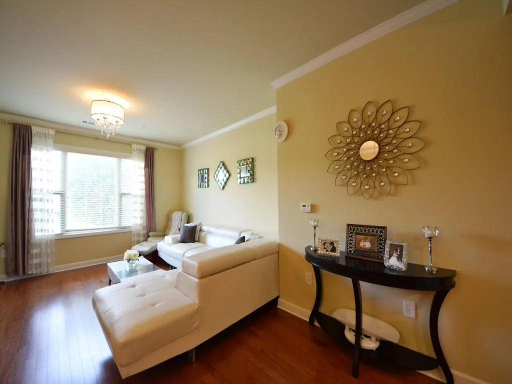 7265 Glisten Avenue Unit 117, Sandy Springs, Georgia 30328, 2 Bedrooms Bedrooms, ,2 BathroomsBathrooms,Residential,Sold,7265 Glisten Avenue Unit 117,5774434