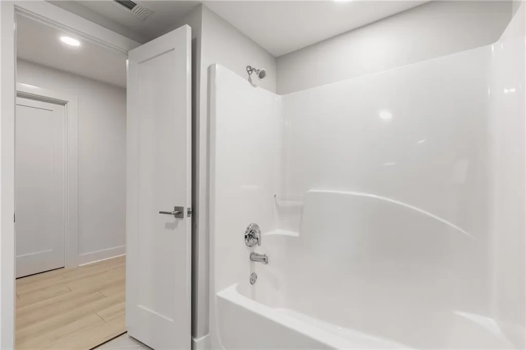 6476 Whispering Trail, Sandy Springs, Georgia 30328, 5 Bedrooms Bedrooms, ,3 BathroomsBathrooms,Residential,Sold,6476 Whispering Trail,7382647 6476 Whispering Trail, Sandy Springs, Georgia 30328, 5 Bedrooms Bedrooms, ,3 BathroomsBathrooms,Residential,Sold,6476 Whispering Trail,7382647