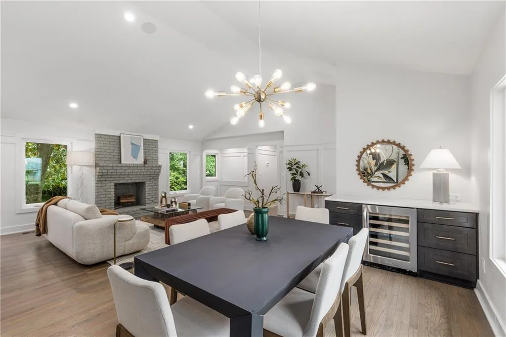 6476 Whispering Trail, Sandy Springs, Georgia 30328, 5 Bedrooms Bedrooms, ,3 BathroomsBathrooms,Residential,Sold,6476 Whispering Trail,7382647 6476 Whispering Trail, Sandy Springs, Georgia 30328, 5 Bedrooms Bedrooms, ,3 BathroomsBathrooms,Residential,Sold,6476 Whispering Trail,7382647