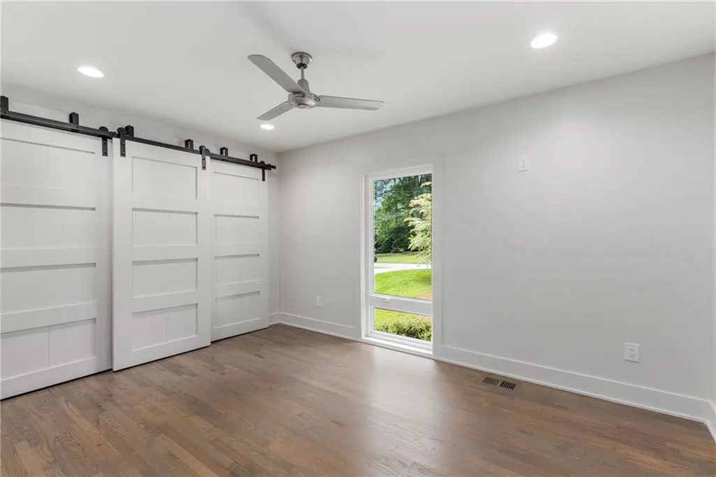 6476 Whispering Trail, Sandy Springs, Georgia 30328, 5 Bedrooms Bedrooms, ,3 BathroomsBathrooms,Residential,Sold,6476 Whispering Trail,7382647 6476 Whispering Trail, Sandy Springs, Georgia 30328, 5 Bedrooms Bedrooms, ,3 BathroomsBathrooms,Residential,Sold,6476 Whispering Trail,7382647