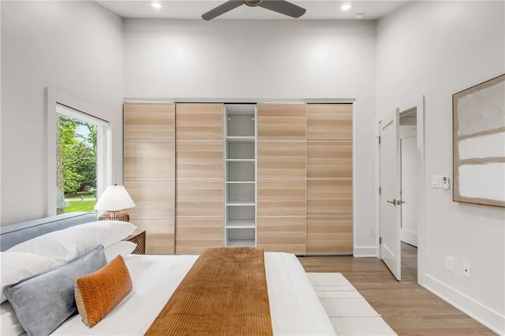 6476 Whispering Trail, Sandy Springs, Georgia 30328, 5 Bedrooms Bedrooms, ,3 BathroomsBathrooms,Residential,Sold,6476 Whispering Trail,7382647 6476 Whispering Trail, Sandy Springs, Georgia 30328, 5 Bedrooms Bedrooms, ,3 BathroomsBathrooms,Residential,Sold,6476 Whispering Trail,7382647