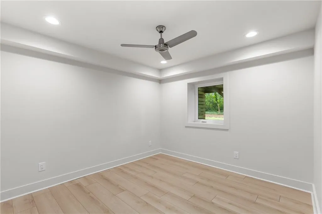 6476 Whispering Trail, Sandy Springs, Georgia 30328, 5 Bedrooms Bedrooms, ,3 BathroomsBathrooms,Residential,Sold,6476 Whispering Trail,7382647 6476 Whispering Trail, Sandy Springs, Georgia 30328, 5 Bedrooms Bedrooms, ,3 BathroomsBathrooms,Residential,Sold,6476 Whispering Trail,7382647