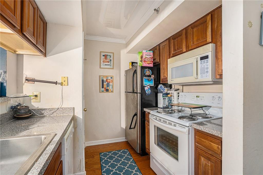 795 HAMMOND Drive Unit 404, Atlanta, Georgia 30328, 1 Bedroom Bedrooms, ,1 BathroomBathrooms,Residential,Sold,795 HAMMOND Drive Unit 404,7326807