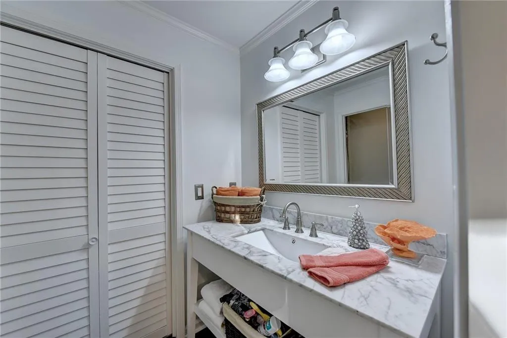 307 Bainbridge Drive, Atlanta, Georgia 30327, 2 Bedrooms Bedrooms, ,2 BathroomsBathrooms,Residential,Sold,307 Bainbridge Drive,6703311