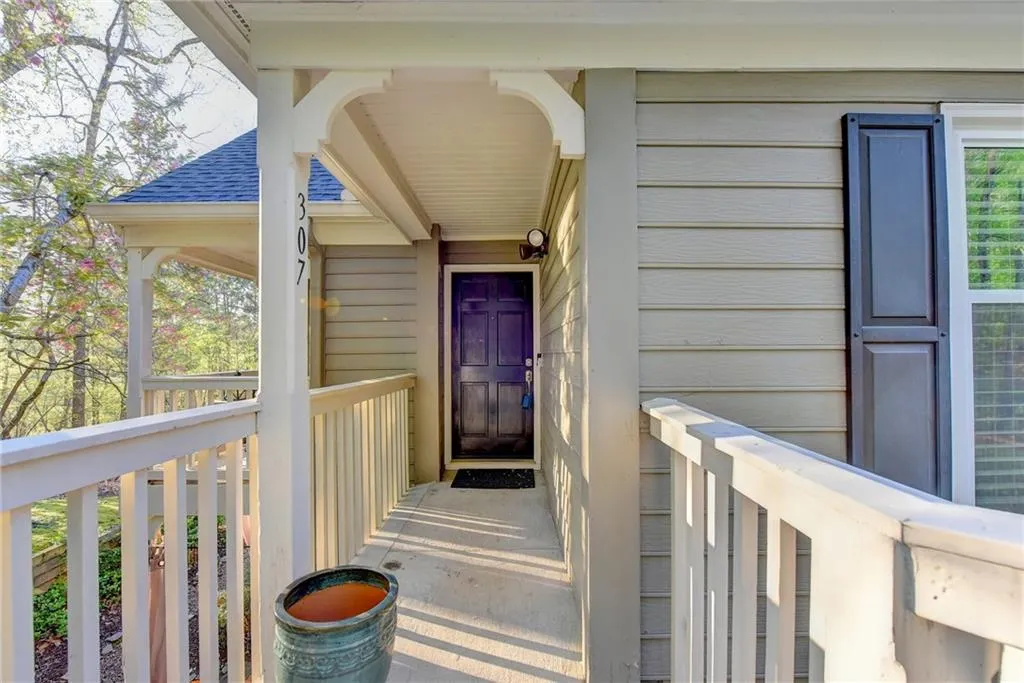 307 Bainbridge Drive, Atlanta, Georgia 30327, 2 Bedrooms Bedrooms, ,2 BathroomsBathrooms,Residential,Sold,307 Bainbridge Drive,6703311