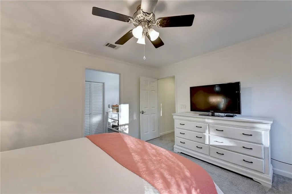 307 Bainbridge Drive, Atlanta, Georgia 30327, 2 Bedrooms Bedrooms, ,2 BathroomsBathrooms,Residential,Sold,307 Bainbridge Drive,6703311