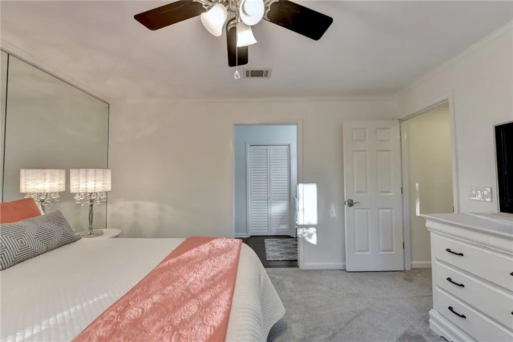 307 Bainbridge Drive, Atlanta, Georgia 30327, 2 Bedrooms Bedrooms, ,2 BathroomsBathrooms,Residential,Sold,307 Bainbridge Drive,6703311