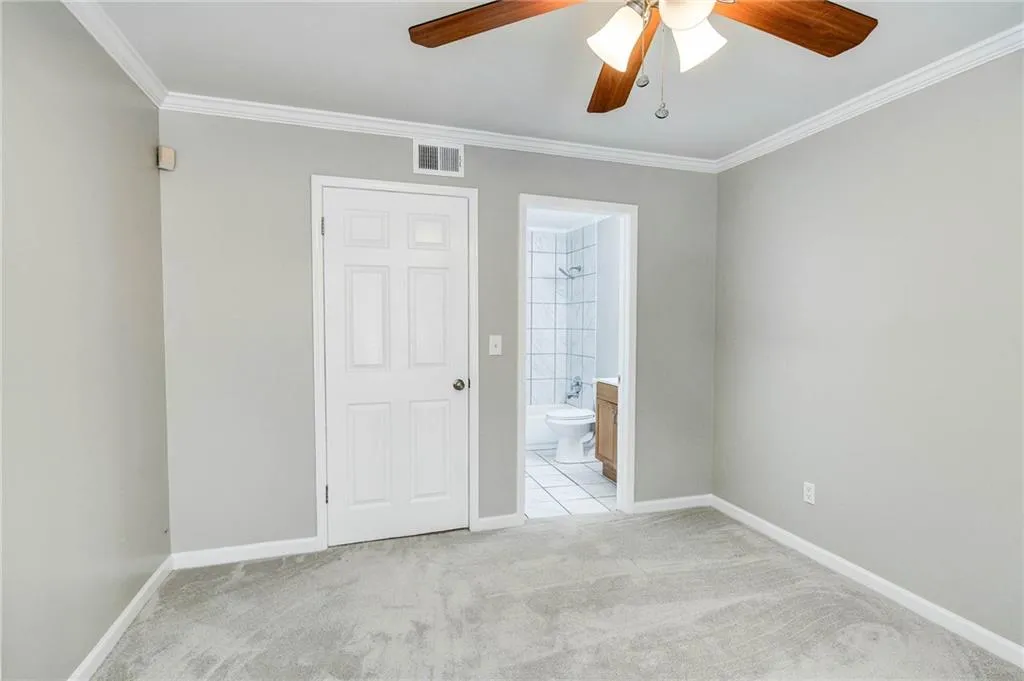 2501 Huntingdon Chase, Sandy Springs, Georgia 30350, 2 Bedrooms Bedrooms, ,2 BathroomsBathrooms,Residential,Sold,2501 Huntingdon Chase,6890424