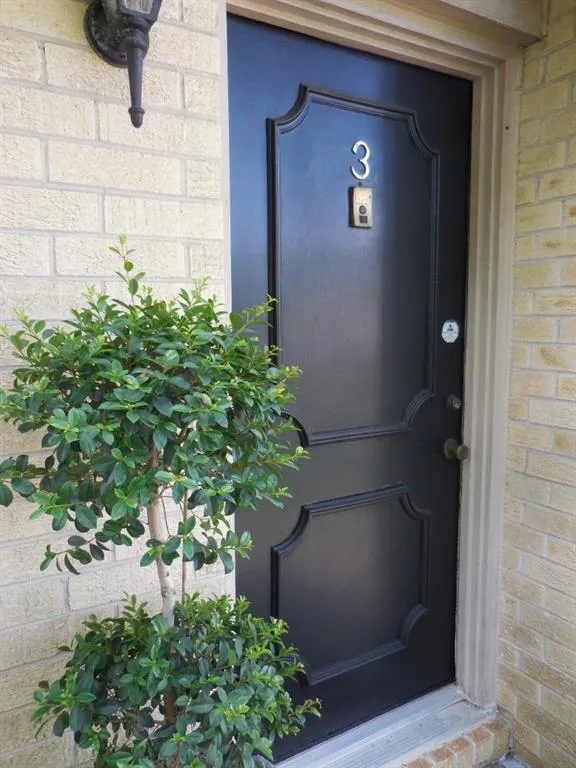 5400 Roswell Road Unit P-3, Sandy Springs, Georgia 30342, 2 Bedrooms Bedrooms, ,1 BathroomBathrooms,Residential,Sold,5400 Roswell Road Unit P-3,5722800