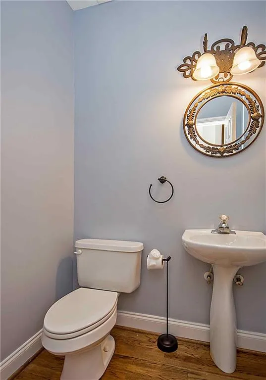 1200 Wing Street Unit 2, Sandy Springs, Georgia 30350, 3 Bedrooms Bedrooms, ,3 BathroomsBathrooms,Residential,Sold,1200 Wing Street Unit 2,5748743