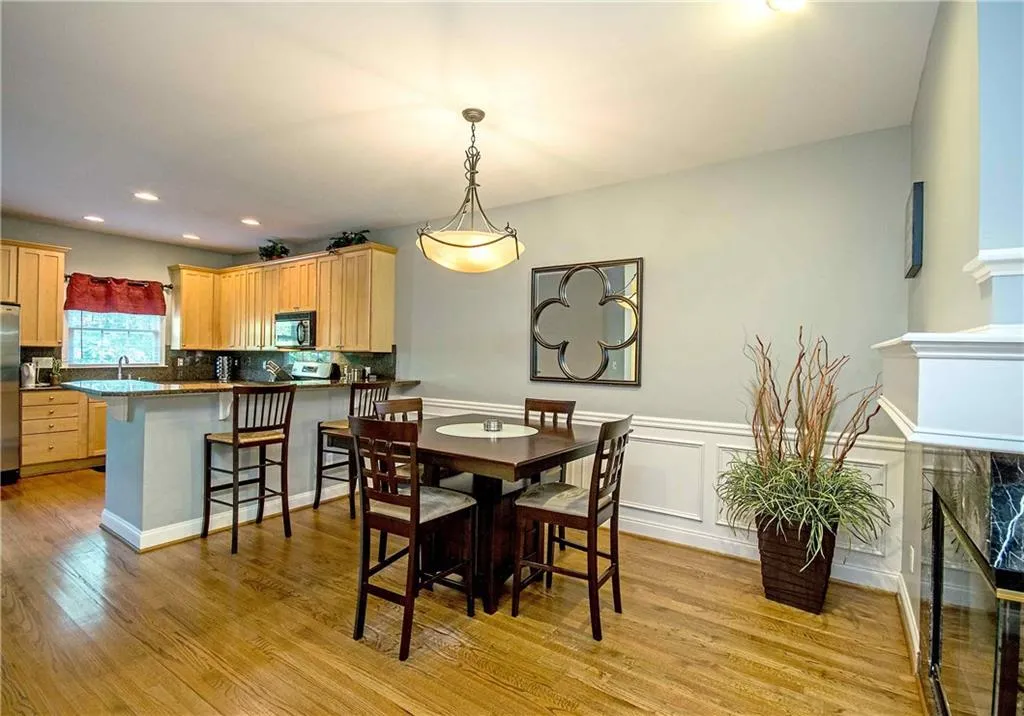 1200 Wing Street Unit 2, Sandy Springs, Georgia 30350, 3 Bedrooms Bedrooms, ,3 BathroomsBathrooms,Residential,Sold,1200 Wing Street Unit 2,5748743