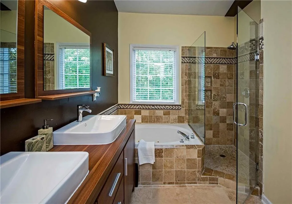 1200 Wing Street Unit 2, Sandy Springs, Georgia 30350, 3 Bedrooms Bedrooms, ,3 BathroomsBathrooms,Residential,Sold,1200 Wing Street Unit 2,5748743