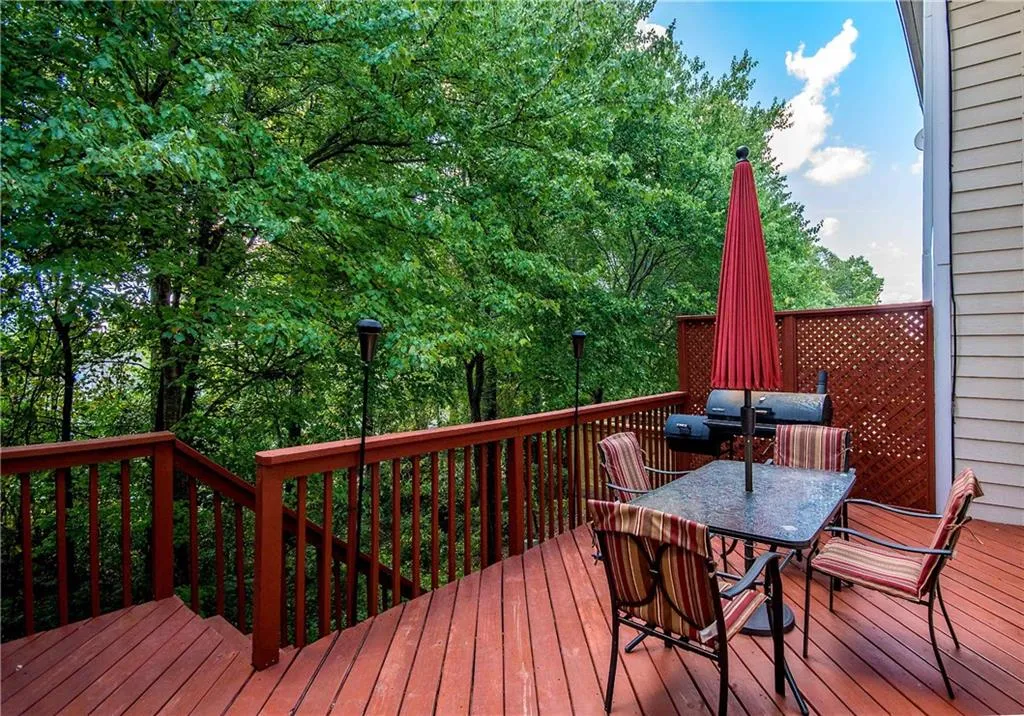 1200 Wing Street Unit 2, Sandy Springs, Georgia 30350, 3 Bedrooms Bedrooms, ,3 BathroomsBathrooms,Residential,Sold,1200 Wing Street Unit 2,5748743