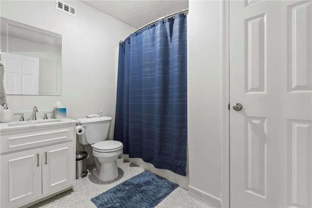 5211 Glenridge Drive, Atlanta, Georgia 30342, 3 Bedrooms Bedrooms, ,3 BathroomsBathrooms,Residential,For Sale,5211 Glenridge Drive,7666681