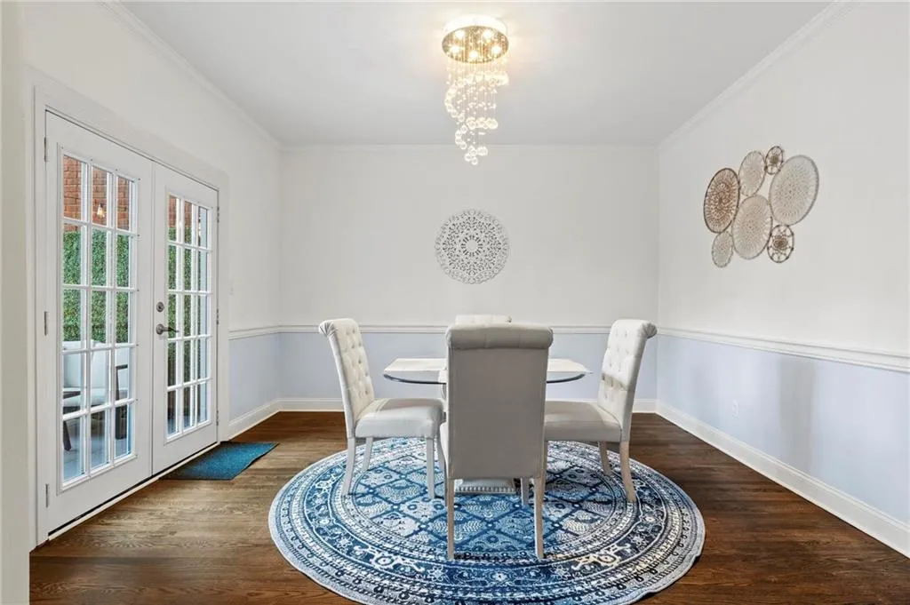 5211 Glenridge Drive, Atlanta, Georgia 30342, 3 Bedrooms Bedrooms, ,3 BathroomsBathrooms,Residential,For Sale,5211 Glenridge Drive,7666681