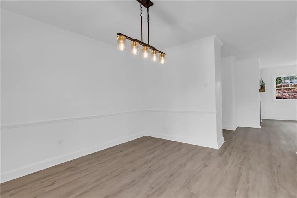 40 Chaumont Square Nw, Atlanta, Georgia 30327, 2 Bedrooms Bedrooms, ,2 BathroomsBathrooms,Residential,For Sale,40 Chaumont Square Nw,7648940