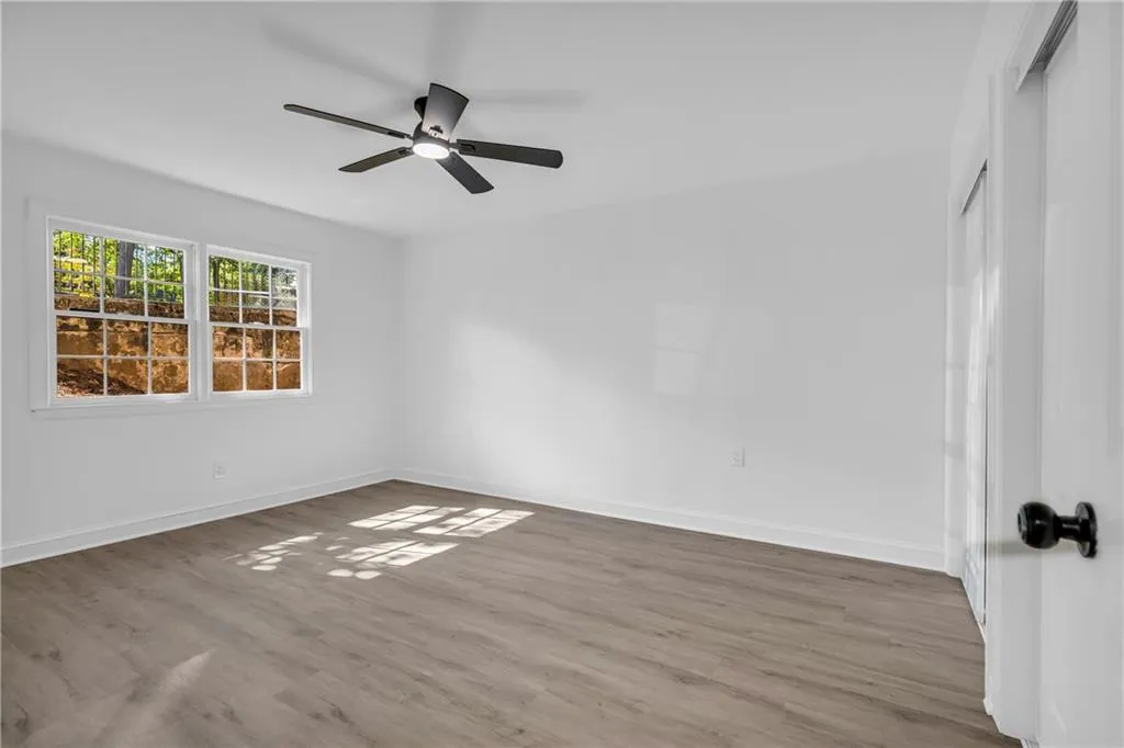 40 Chaumont Square Nw, Atlanta, Georgia 30327, 2 Bedrooms Bedrooms, ,2 BathroomsBathrooms,Residential,For Sale,40 Chaumont Square Nw,7648940