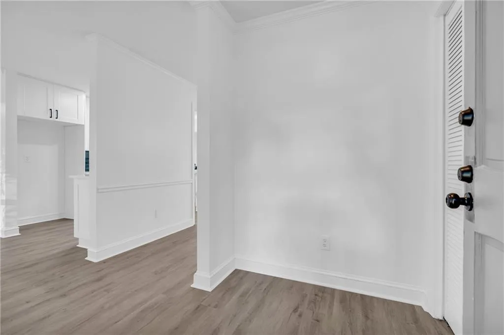 40 Chaumont Square Nw, Atlanta, Georgia 30327, 2 Bedrooms Bedrooms, ,2 BathroomsBathrooms,Residential,For Sale,40 Chaumont Square Nw,7648940