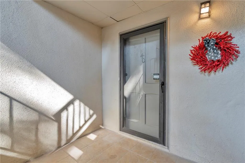 40 Chaumont Square Nw, Atlanta, Georgia 30327, 2 Bedrooms Bedrooms, ,2 BathroomsBathrooms,Residential,For Sale,40 Chaumont Square Nw,7648940