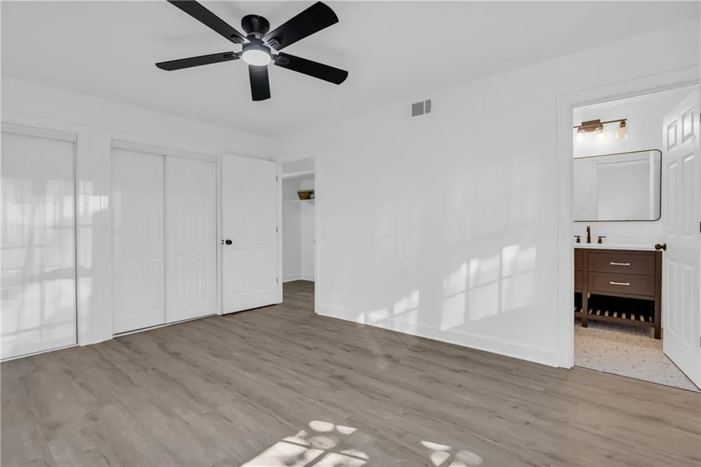 40 Chaumont Square Nw, Atlanta, Georgia 30327, 2 Bedrooms Bedrooms, ,2 BathroomsBathrooms,Residential,For Sale,40 Chaumont Square Nw,7648940
