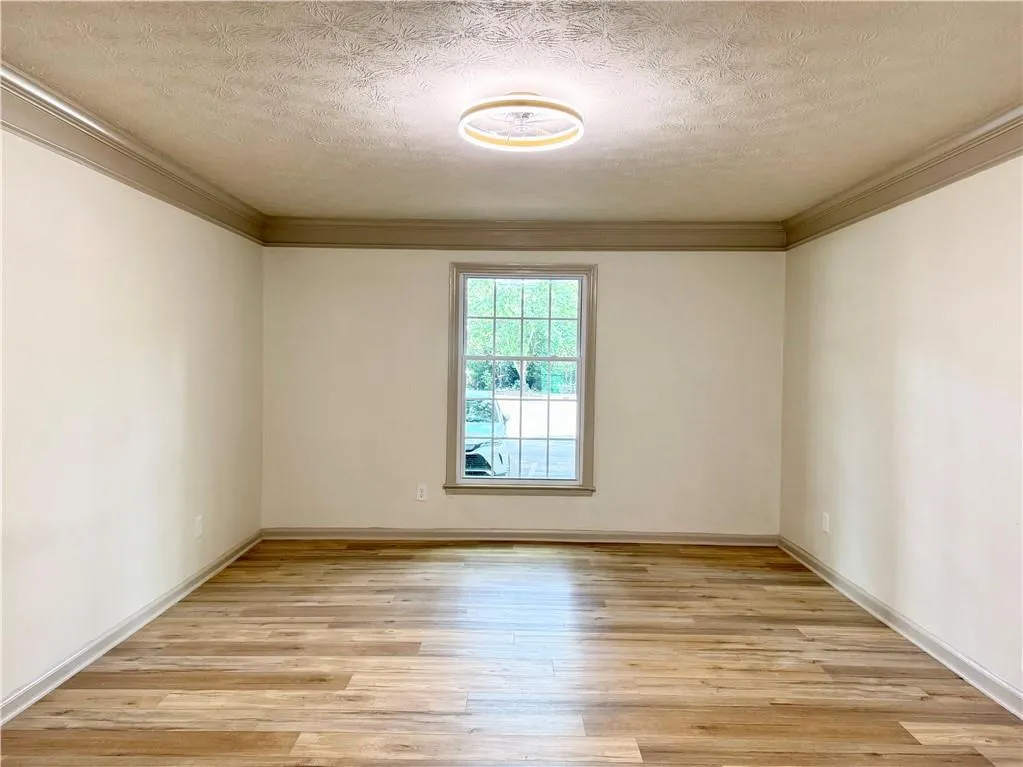 6700 Roswell Road Unit 11b, Atlanta, Georgia 30328, 3 Bedrooms Bedrooms, ,2 BathroomsBathrooms,Residential,For Sale,6700 Roswell Road Unit 11b,7674552