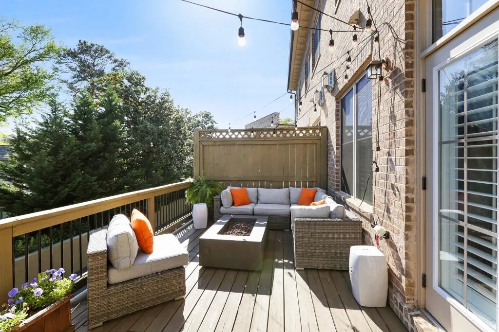 571 Ansley Circle Ne, Atlanta, Georgia 30324, 3 Bedrooms Bedrooms, ,3 BathroomsBathrooms,Residential,Sold,571 Ansley Circle Ne,5995476