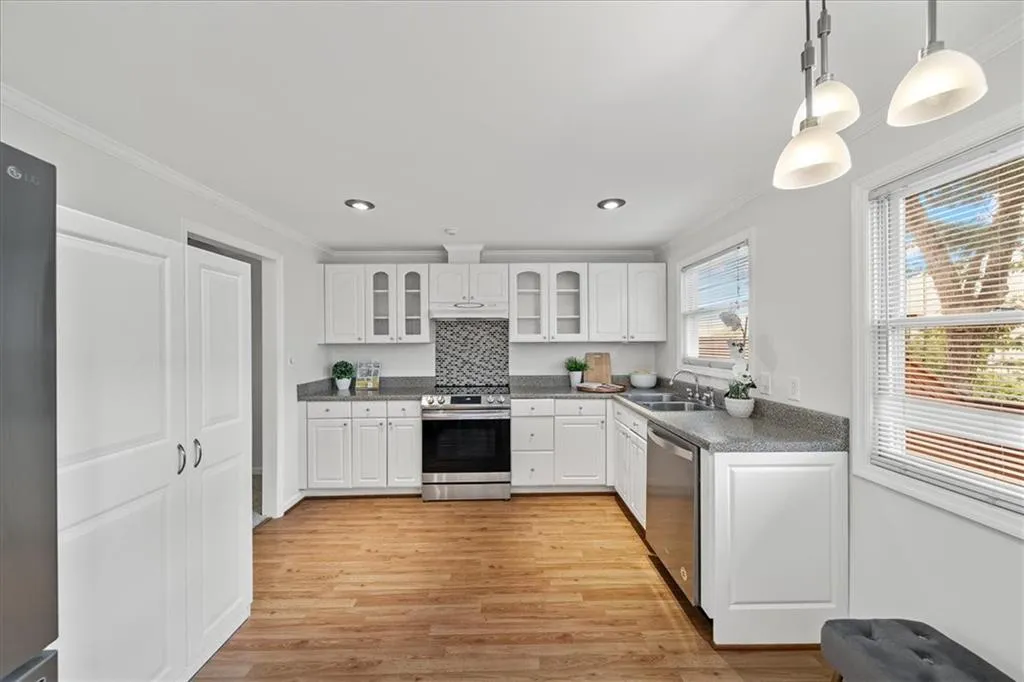 68 Basswood Circle, Atlanta, Georgia 30328, 3 Bedrooms Bedrooms, ,3 BathroomsBathrooms,Residential,Sold,68 Basswood Circle,7405227