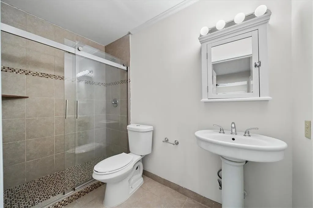 68 Basswood Circle, Atlanta, Georgia 30328, 3 Bedrooms Bedrooms, ,3 BathroomsBathrooms,Residential,Sold,68 Basswood Circle,7405227