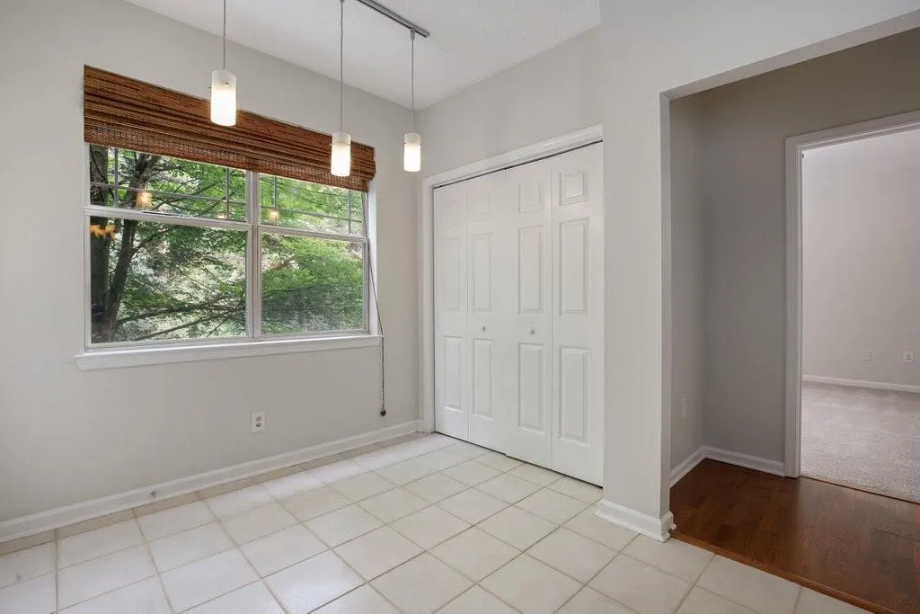 5559 Glenridge Drive Unit 2207, Atlanta, Georgia 30342, 2 Bedrooms Bedrooms, ,2 BathroomsBathrooms,Residential,Sold,5559 Glenridge Drive Unit 2207,6942241