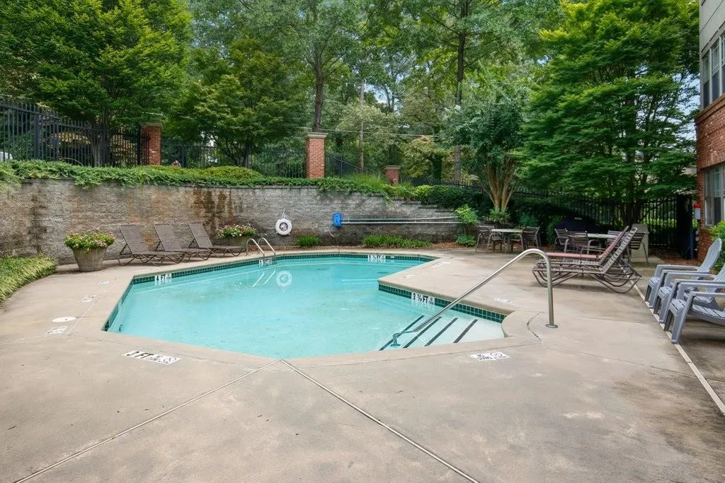 5559 Glenridge Drive Unit 2207, Atlanta, Georgia 30342, 2 Bedrooms Bedrooms, ,2 BathroomsBathrooms,Residential,Sold,5559 Glenridge Drive Unit 2207,6942241
