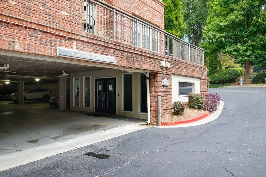 5559 Glenridge Drive Unit 2207, Atlanta, Georgia 30342, 2 Bedrooms Bedrooms, ,2 BathroomsBathrooms,Residential,Sold,5559 Glenridge Drive Unit 2207,6942241