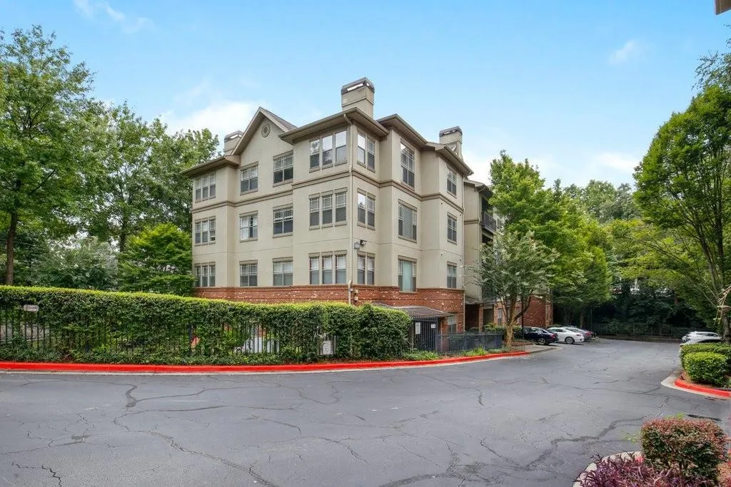 5559 Glenridge Drive Unit 2207, Atlanta, Georgia 30342, 2 Bedrooms Bedrooms, ,2 BathroomsBathrooms,Residential,Sold,5559 Glenridge Drive Unit 2207,6942241