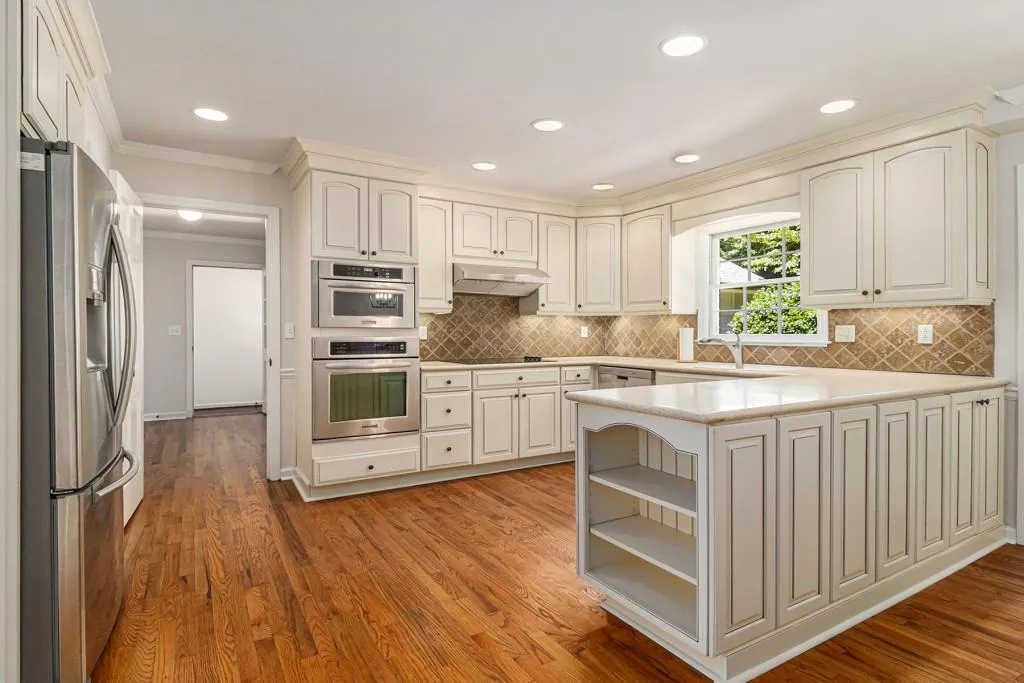 7345 Hunters Branch Drive, Sandy Springs, Georgia 30328, 4 Bedrooms Bedrooms, ,2 BathroomsBathrooms,Residential,Sold,7345 Hunters Branch Drive,7411173