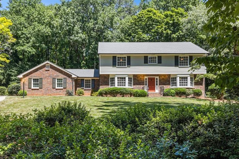 7345 Hunters Branch Drive, Sandy Springs, Georgia 30328, 4 Bedrooms Bedrooms, ,2 BathroomsBathrooms,Residential,Sold,7345 Hunters Branch Drive,7411173