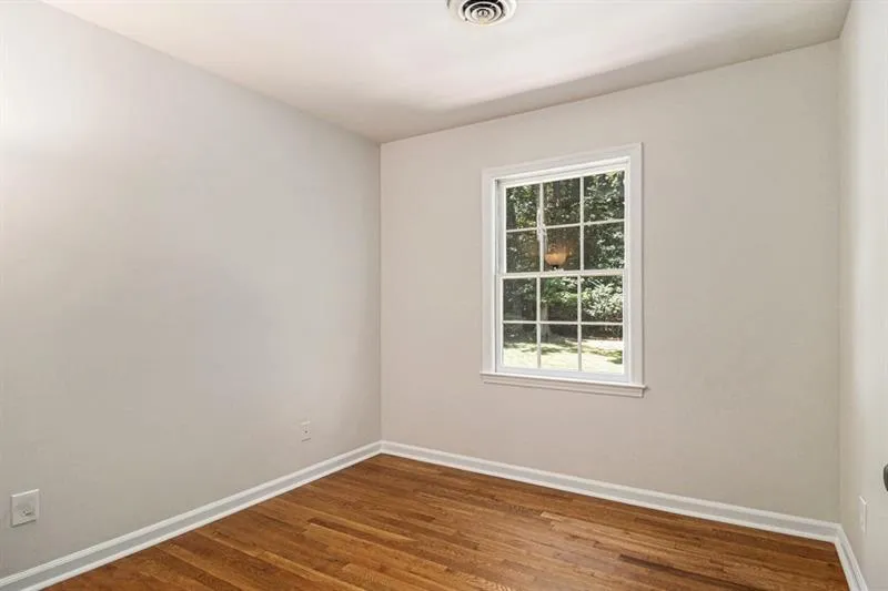 5th Room Upstairs perfect for nursery, office or craftroom