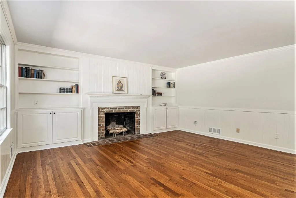 7345 Hunters Branch Drive, Sandy Springs, Georgia 30328, 4 Bedrooms Bedrooms, ,2 BathroomsBathrooms,Residential,Sold,7345 Hunters Branch Drive,7411173