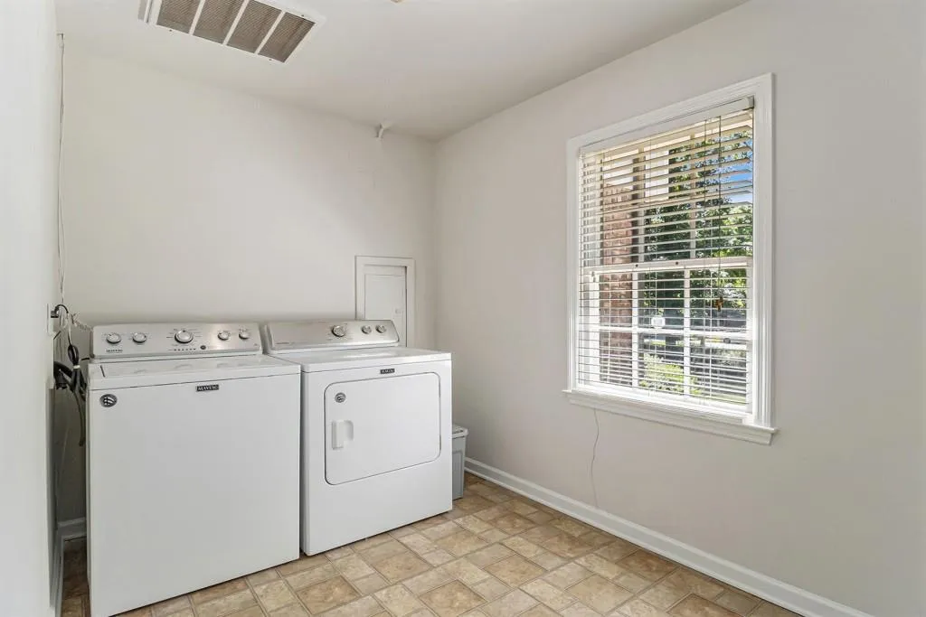 7345 Hunters Branch Drive, Sandy Springs, Georgia 30328, 4 Bedrooms Bedrooms, ,2 BathroomsBathrooms,Residential,Sold,7345 Hunters Branch Drive,7411173