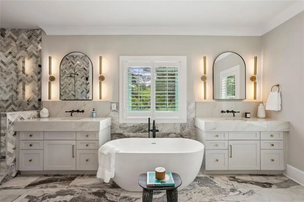 2591 Apple Valley, Brookhaven, Georgia 30319, 5 Bedrooms Bedrooms, ,4 BathroomsBathrooms,Residential,For Sale,2591 Apple Valley,7638035