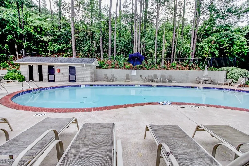 6940 Roswell Road Unit 1a, Atlanta, Georgia 30328, 2 Bedrooms Bedrooms, ,1 BathroomBathrooms,Residential,Sold,6940 Roswell Road Unit 1a,5688944