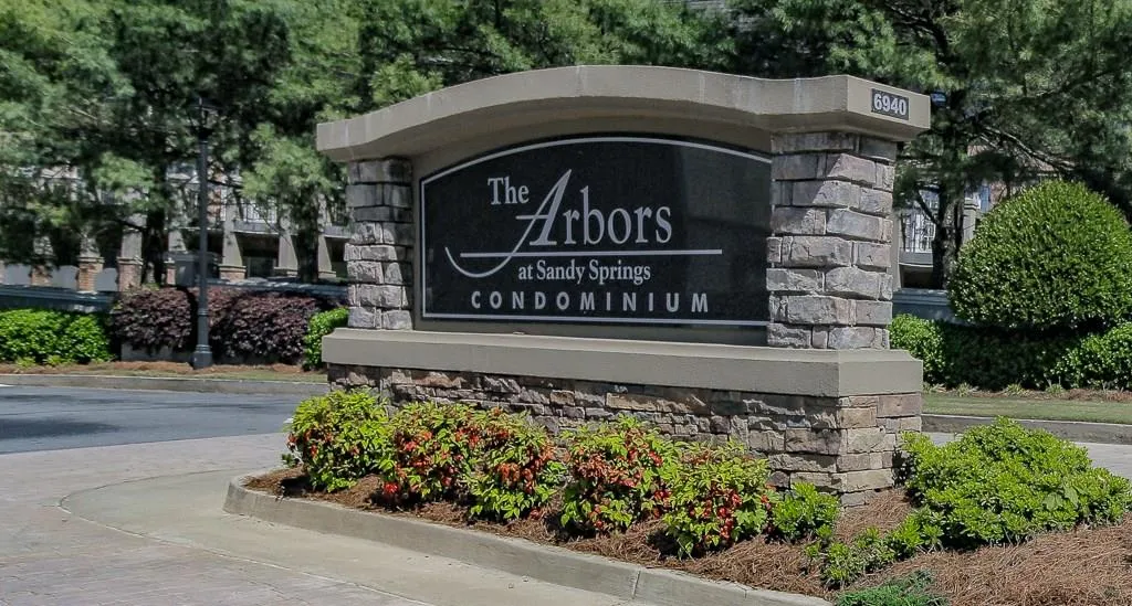 6940 Roswell Road Unit 1a, Atlanta, Georgia 30328, 2 Bedrooms Bedrooms, ,1 BathroomBathrooms,Residential,Sold,6940 Roswell Road Unit 1a,5688944