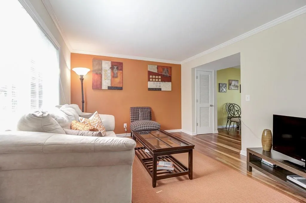 6940 Roswell Road Unit 1a, Atlanta, Georgia 30328, 2 Bedrooms Bedrooms, ,1 BathroomBathrooms,Residential,Sold,6940 Roswell Road Unit 1a,5688944