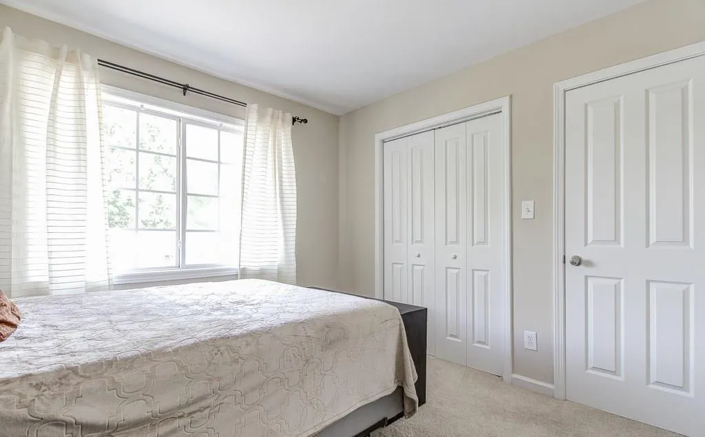 6940 Roswell Road Unit 1a, Atlanta, Georgia 30328, 2 Bedrooms Bedrooms, ,1 BathroomBathrooms,Residential,Sold,6940 Roswell Road Unit 1a,5688944